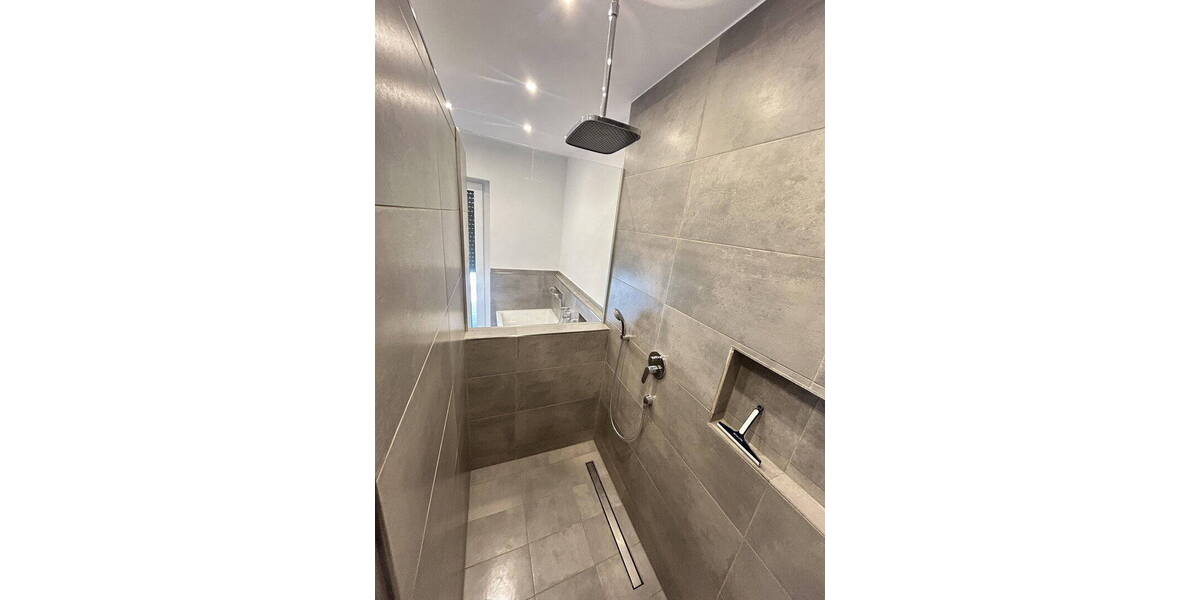 Etagenwohnung Troisdorf Müllekoven - 5 Zimmer, 226 m&sup2;, 890.000&euro; | Angebot:26117835