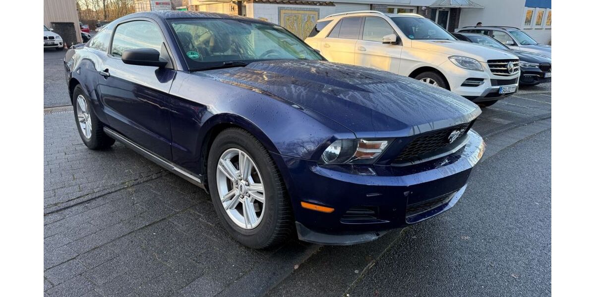 Ford Mustang 75.000 km 13.499 &euro; Bonn 53127