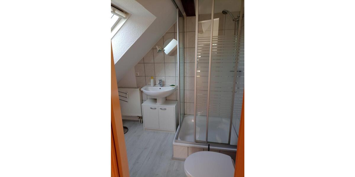 Dachgeschoßwohnung Mechernich - 2 Zimmer, 30 m&sup2;, 350&euro; | Angebot:26033801