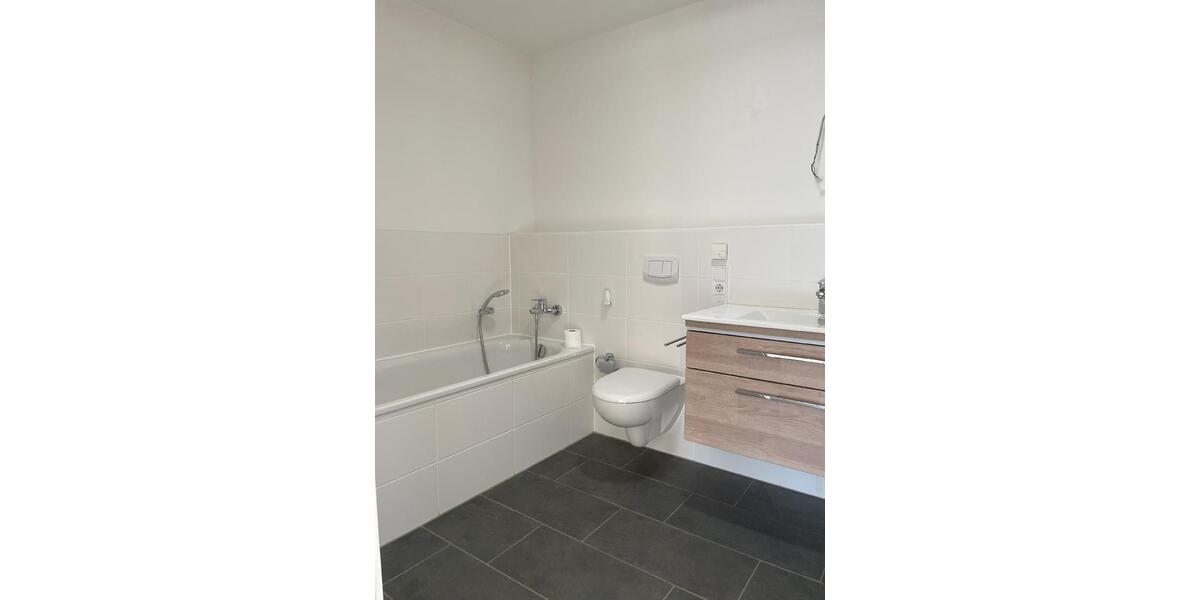 Etagenwohnung Leverkusen Schlebusch - 3 Zimmer, 94 m&sup2;, 1.400&euro; | Angebot:25854840