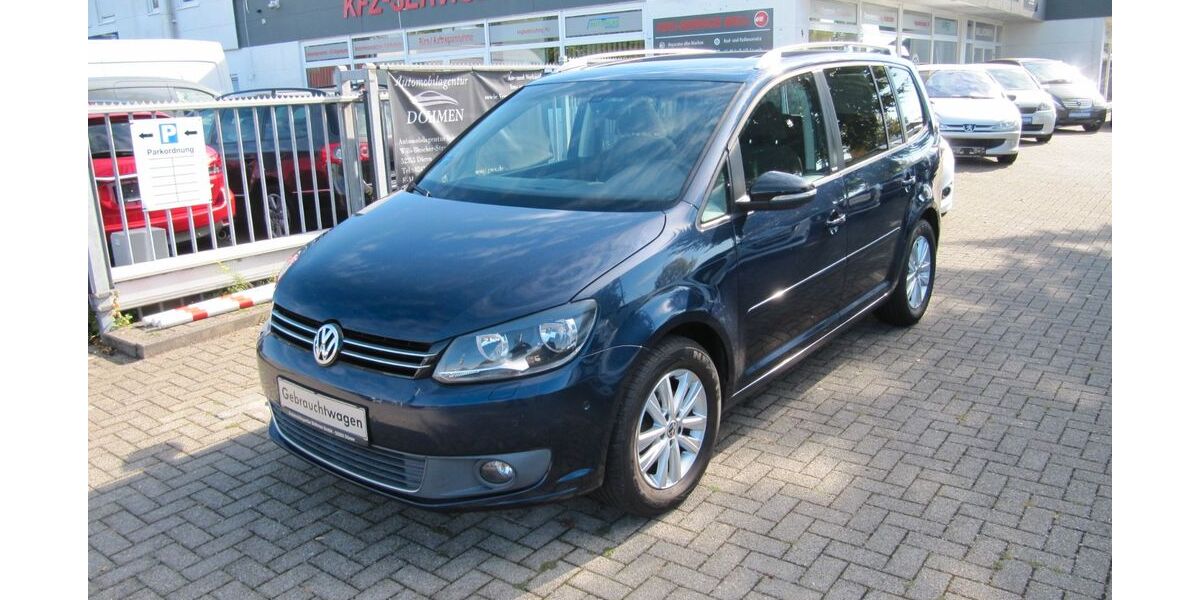 VW Touran 153.400 km 8.799 &euro; Düren 52353