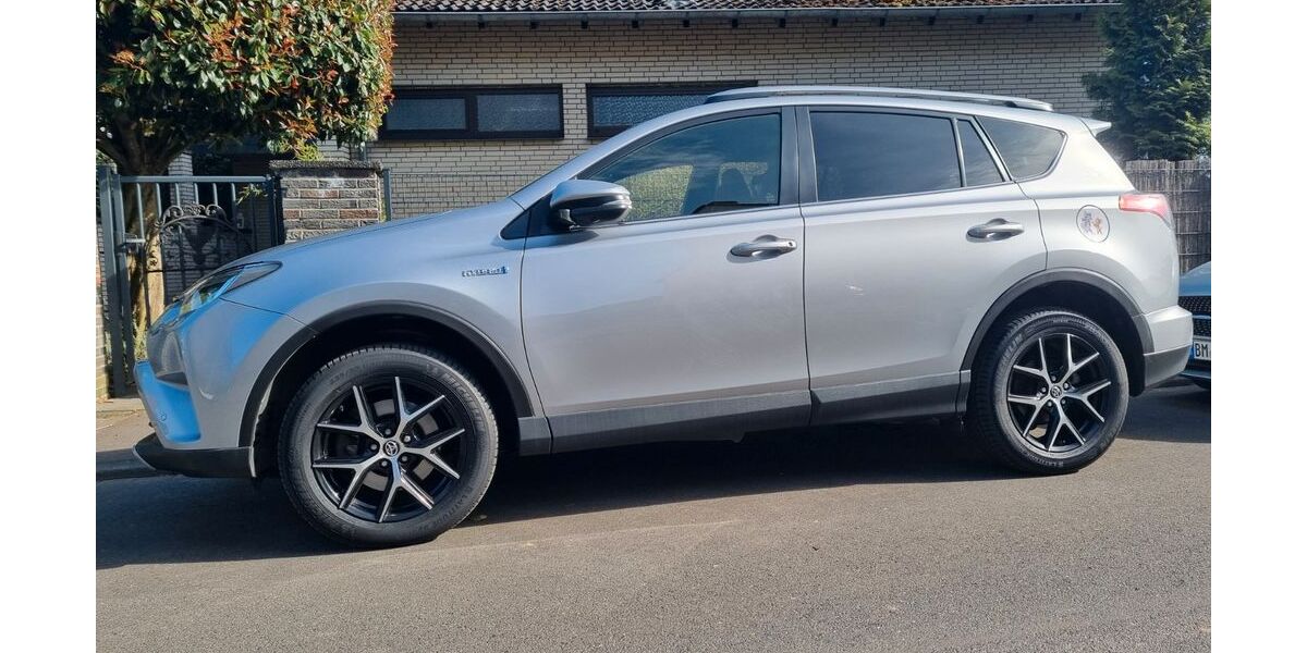 Toyota RAV 4 105.000 km 21.600 &euro; Köln 50859