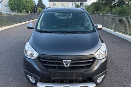 Dacia Lodgy 105.000 km 5.500 &euro; Köln/Poll 51105