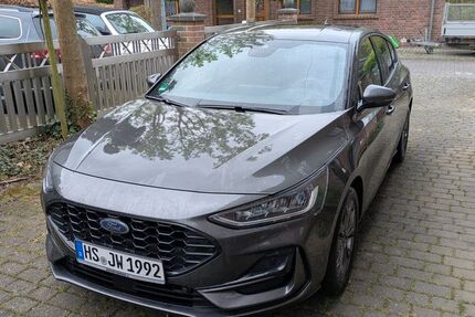 Ford Focus 58.000 km 15.900 &euro; Köln 50737