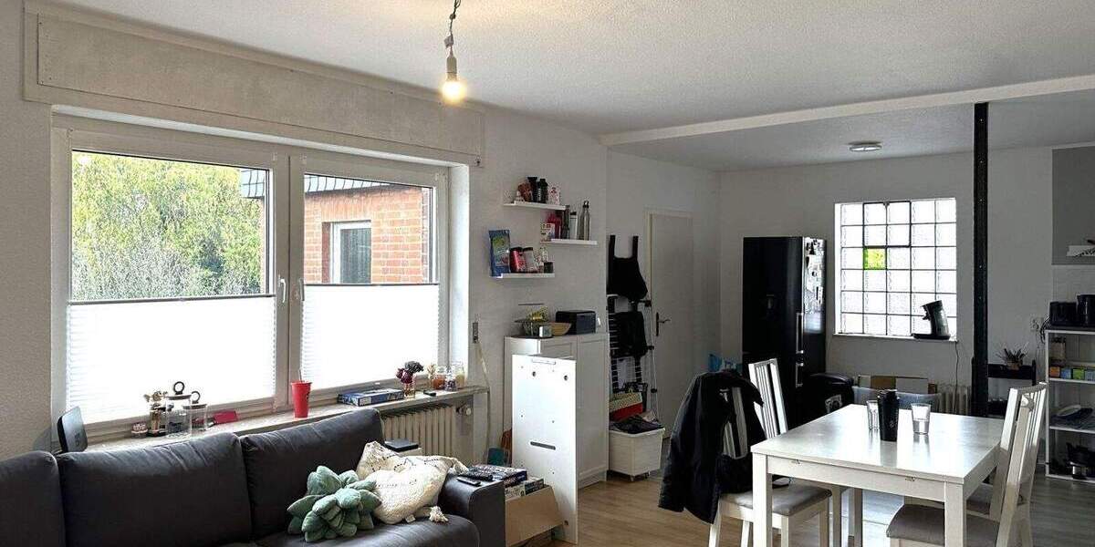 Mehrfamilienhaus, Wohnhaus Hürth Gleuel - 9 Zimmer, 218 m&sup2;, 435.000&euro; | Angebot:25802258
