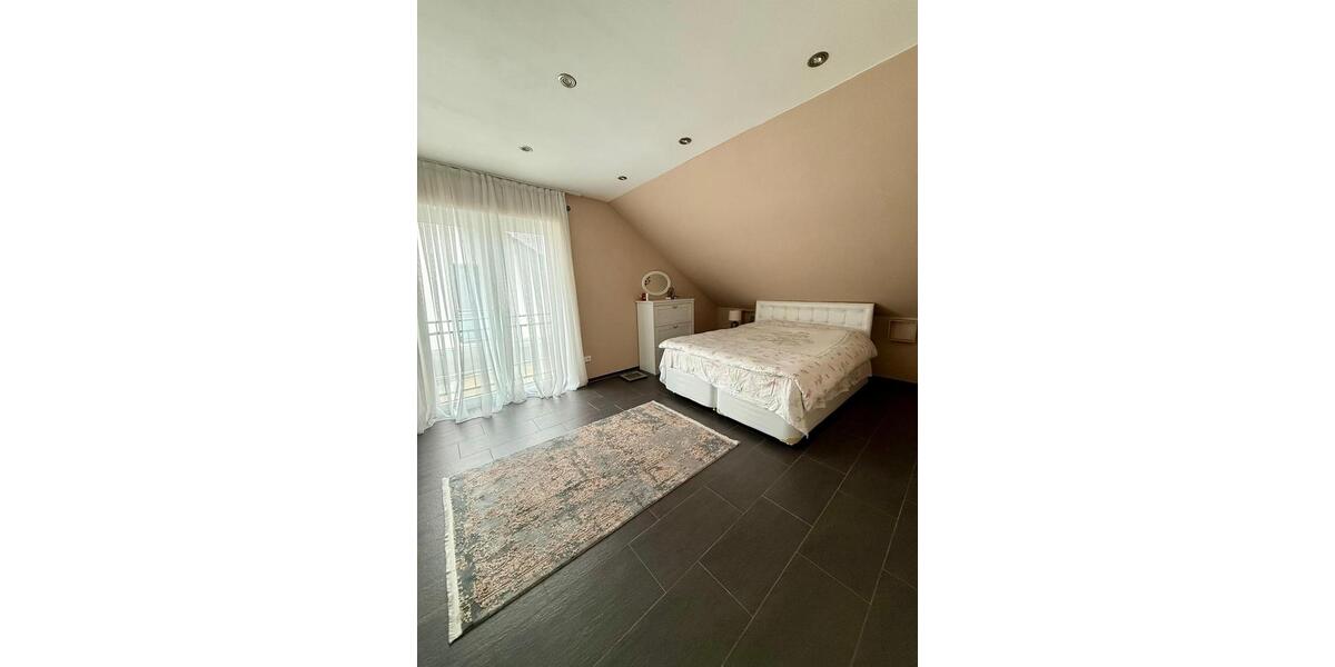 Einfamilienhaus Kerpen Balkhausen - 5 Zimmer, 146 m&sup2;, 1.900&euro; | Angebot:25789632