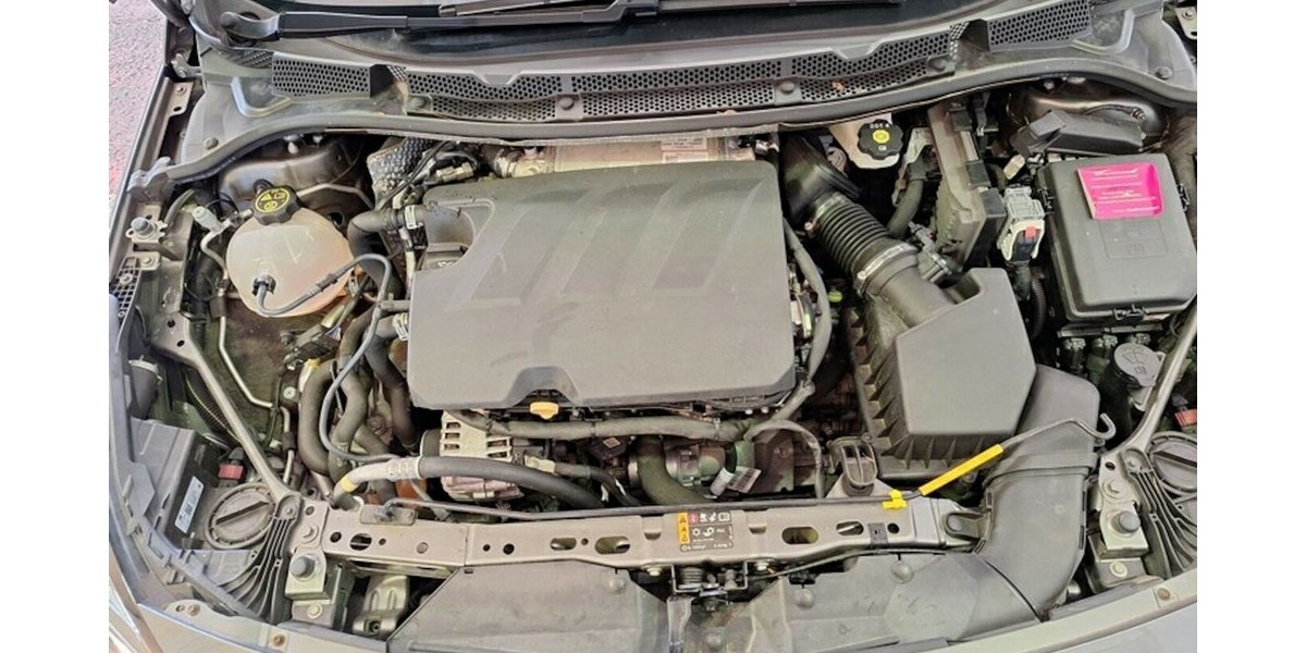 Opel Astra Klima Navi Temp CarPlay GARANTIE 28.000 km 28.000 km 14.900 &euro; Erftstadt 50374