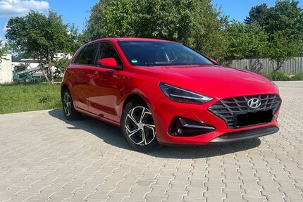 Hyundai i30 87.000 km 14.499 &euro; Euskirchen 53881