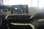 Peugeot 3008 PureTech 130 Stop&Start Crossway 39.028 km 14.980 &euro; Euskirchen 53881