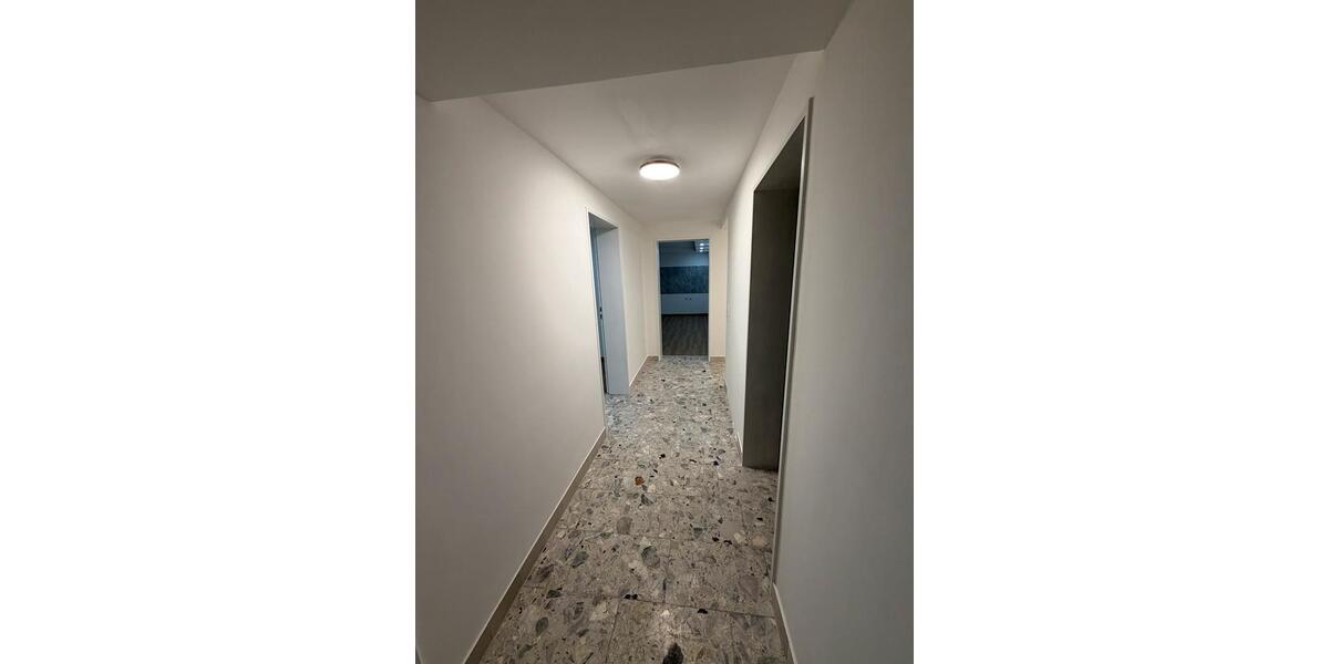 Etagenwohnung Bergheim Ahe - 3 Zimmer, 85 m&sup2;, 1.100&euro; | Angebot:25145450