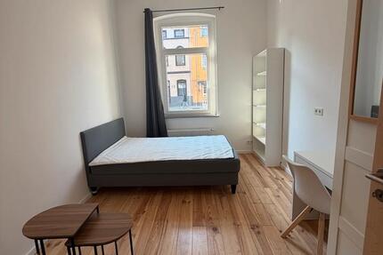Wohnung Köln Rodenkirchen - 1 Zimmer, 30 m&sup2;, 1.050&euro; | Angebot:26221220