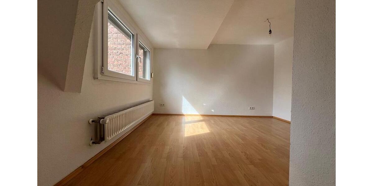 Dachgeschoßwohnung Bonn Bad Godesberg - 2.5 Zimmer, 55 m&sup2;, 760&euro; | Angebot:25986200