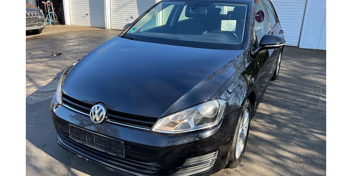 VW Golf 116.000 km 7.590 &euro; koeln 51105