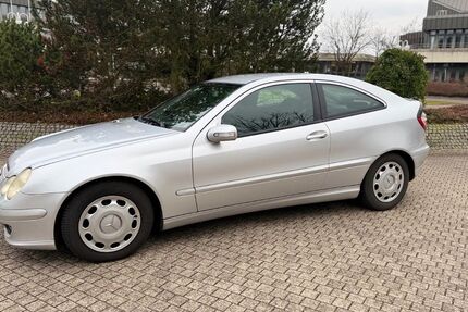 Mercedes-Benz CL 200 268.000 km 2.200 &euro; Troisdorf 53842