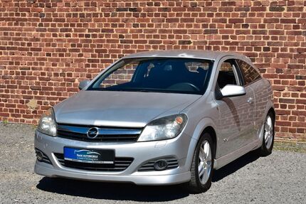 Opel Astra 106.000 km 3.390 &euro; Düren 52351