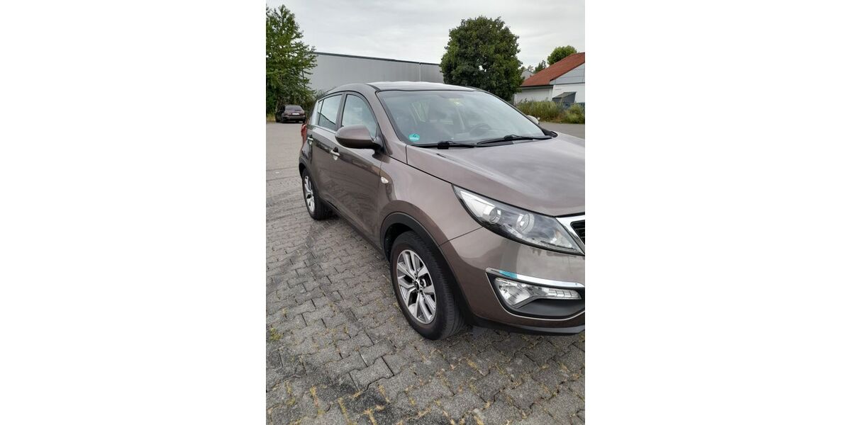 Kia Sportage 114.000 km 9.250 &euro; Bornheim 53332