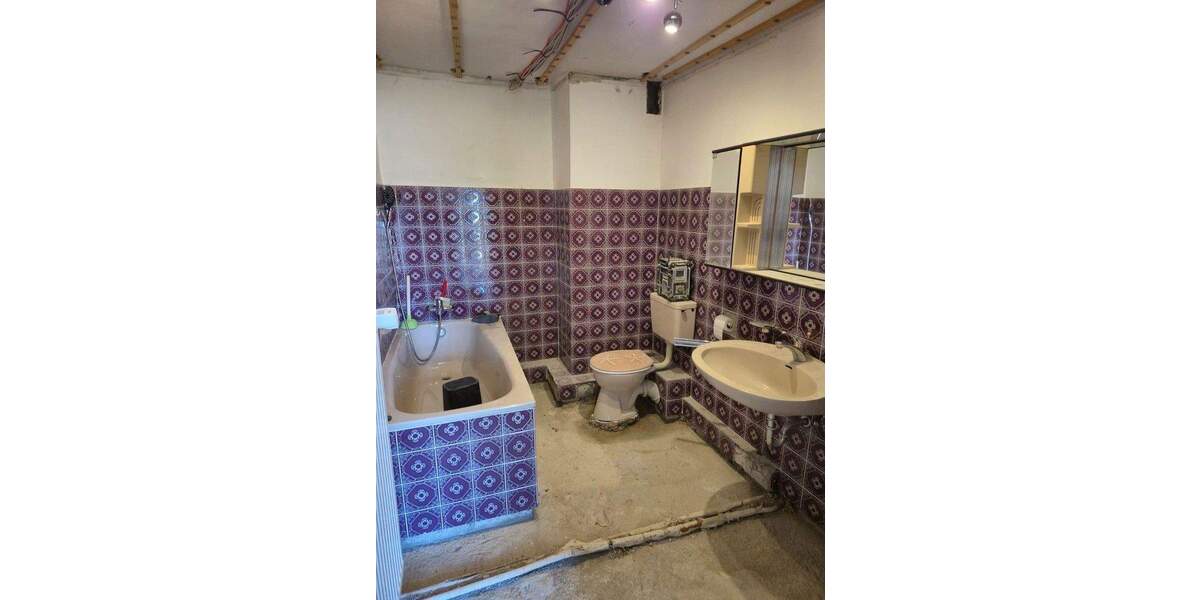 Reihenendhaus Weilerswist Metternich - 7 Zimmer, 203 m&sup2;, 420.000&euro; | Angebot:25752907