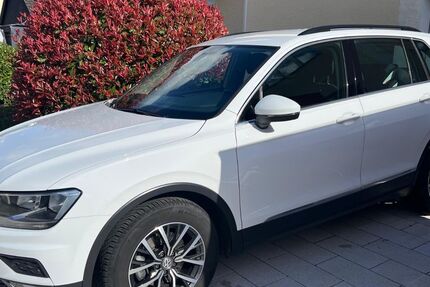 VW Tiguan 180.000 km 15.100 &euro; Niederkassel 53859