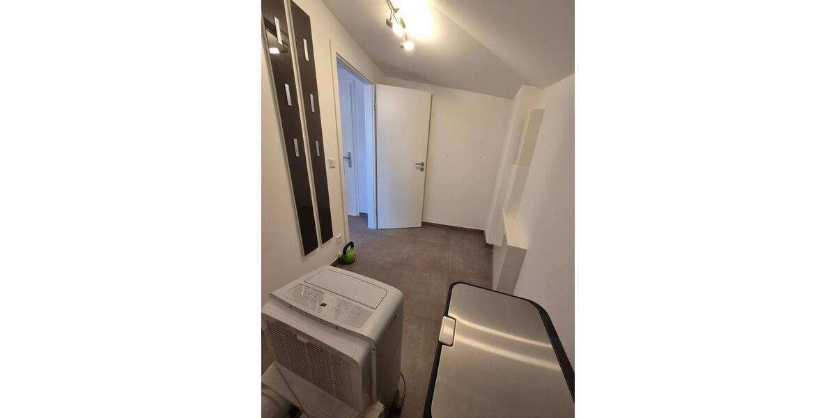 Dachgeschoßwohnung Sankt Augustin - 2 Zimmer, 96 m&sup2;, 1.344&euro; | Angebot:25796064