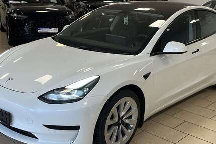 Tesla Model 3 46.255 km 26.900 &euro; Bonn 53227