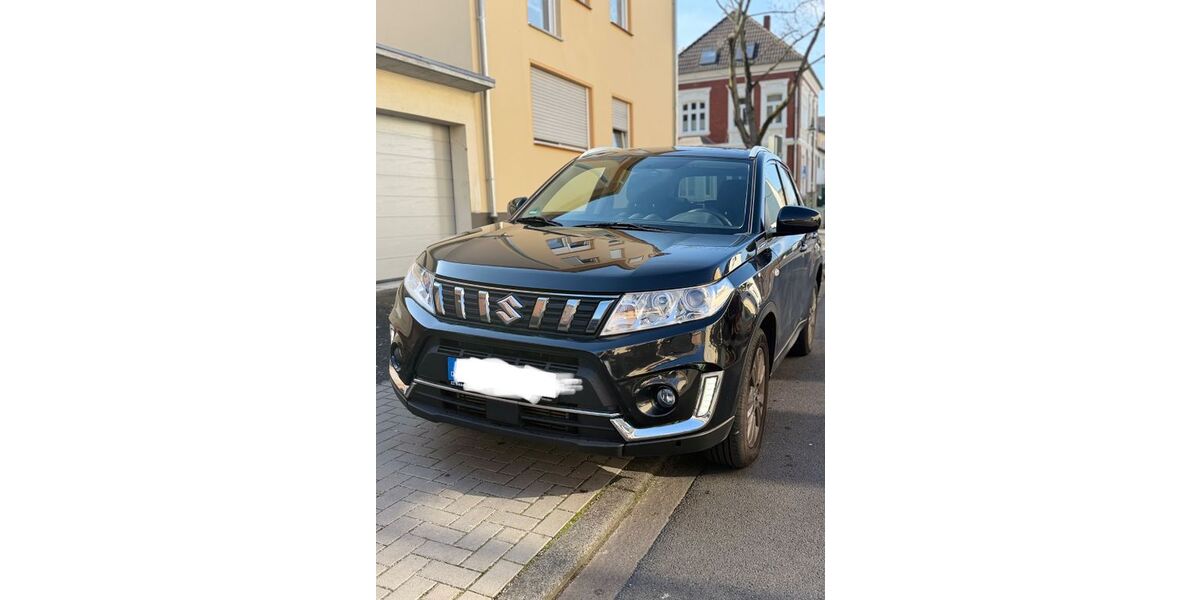 Suzuki Vitara 73.100 km 13.500 &euro; Troisdorf 53840