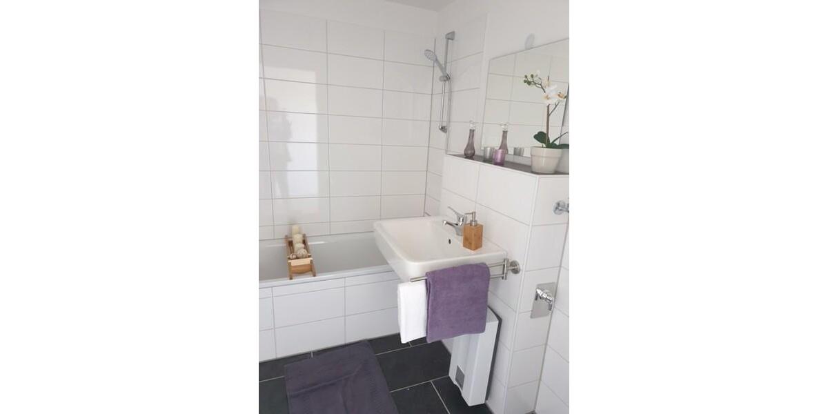 Etagenwohnung Bonn Tannenbusch - 2 Zimmer, 65 m&sup2;, 814&euro; | Angebot:25356237