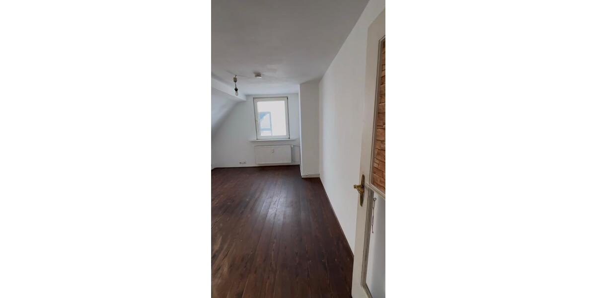 Etagenwohnung Köln Chorweiler - 4 Zimmer, 104 m&sup2;, 1.400&euro; | Angebot:26038744