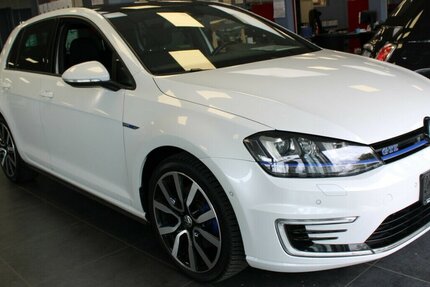 VW Golf GTE 1,4 TSI Plug-In Hybrid Pano - Navi 131.397 km 12.980 &euro; Euskirchen 53881