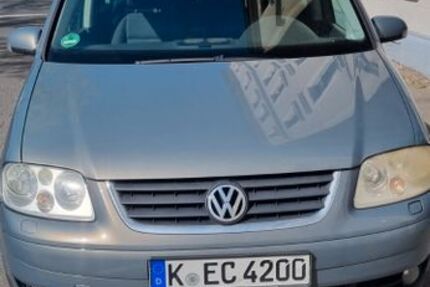 VW Touran 420.780 km 1.200 &euro; Köl 51061