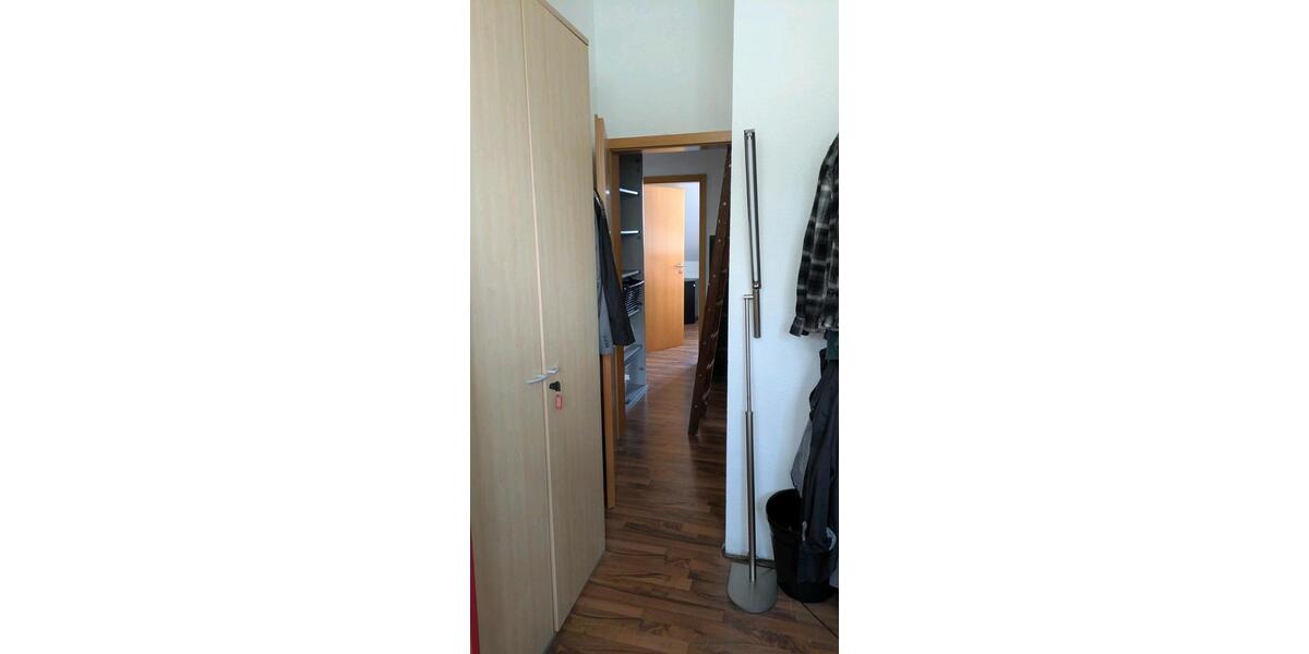 Dachgeschoßwohnung Pulheim - 3 Zimmer, 80 m&sup2;, 850&euro; | Angebot:25714490