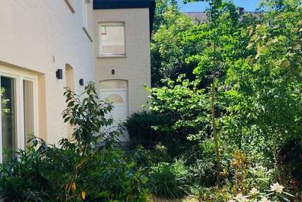 Haus Bonn Beuel-Mitte - 5 Zimmer, 155 m&sup2;, 2.650&euro; | Angebot:27182051