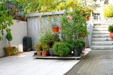 Köln, mitten drin - trotzdem absolut ruhig außergewöhnliche 3-Zimmer Wohnung, ca. 100 m² große Terrasse und Stellplatz - Wohnung Köln Innenstadt | Angebot:26664145