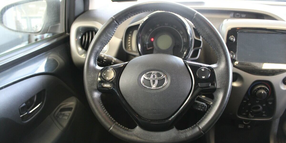 Toyota Aygo 1.0 5-Türig - Klima - 115.062 km 6.980 &euro; Euskirchen 53881