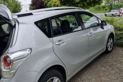 Toyota Verso 201.000 km 4.290 &euro; Köln 51145