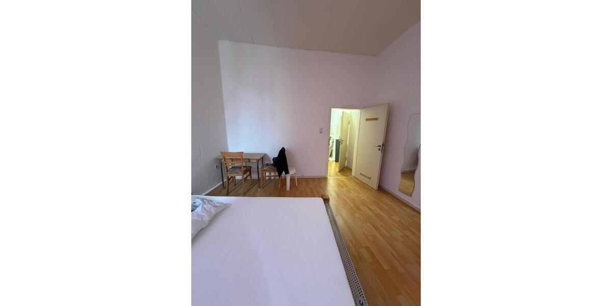 Etagenwohnung Köln Kalk - 3 Zimmer, 78 m&sup2;, 592&euro; | Angebot:26048104