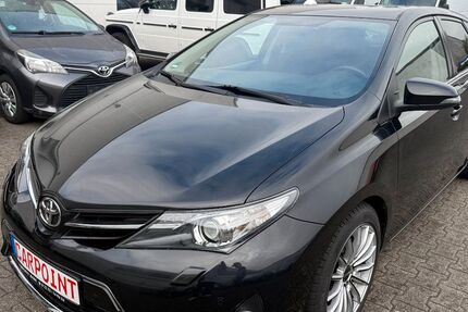Toyota Auris 150.000 km 9.950 &euro; Brühl 50321