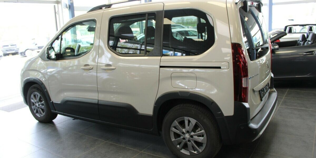 Peugeot e-Rifter Elektro L1 Allure Pack 12.978 km 21.980 &euro; Euskirchen 53881