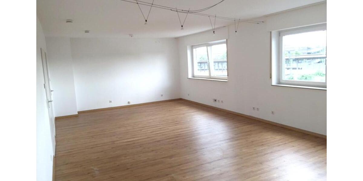 Etagenwohnung Siegburg - 3 Zimmer, 105 m&sup2;, 1.196&euro; | Angebot:26661795