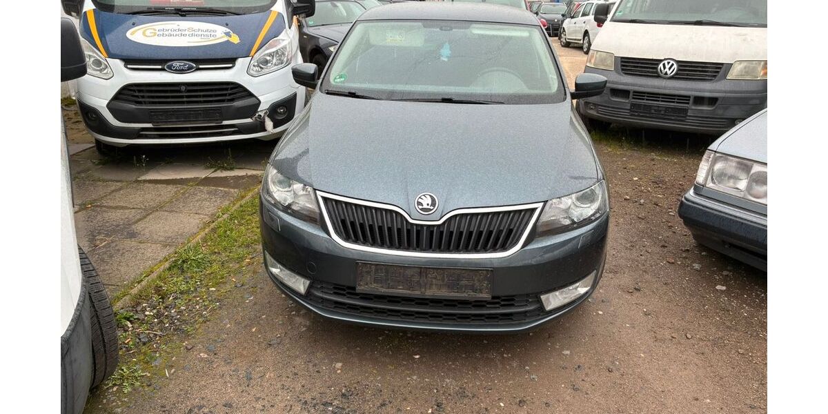 Skoda Rapid 206.000 km 3.200 &euro; Bonn 53227