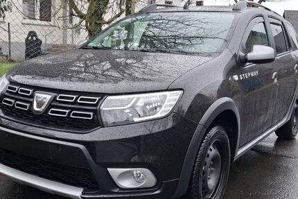 Dacia Logan 72.300 km 7.900 &euro; Brühl 50321