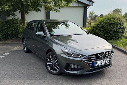 Hyundai i30 19.624 km 17.900 &euro; Niederkassel 53859