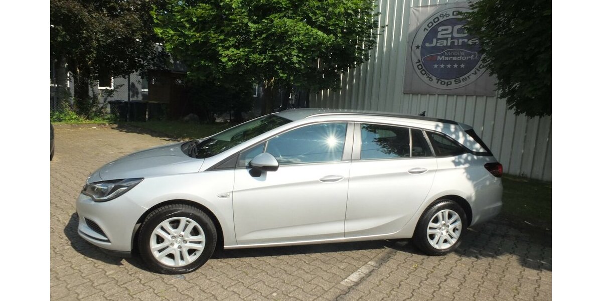 Opel Astra EDITION NAVI KLIMA TEMPOMAT BLUETOOTH 99.125 km 8.908 &euro; Köln 50858