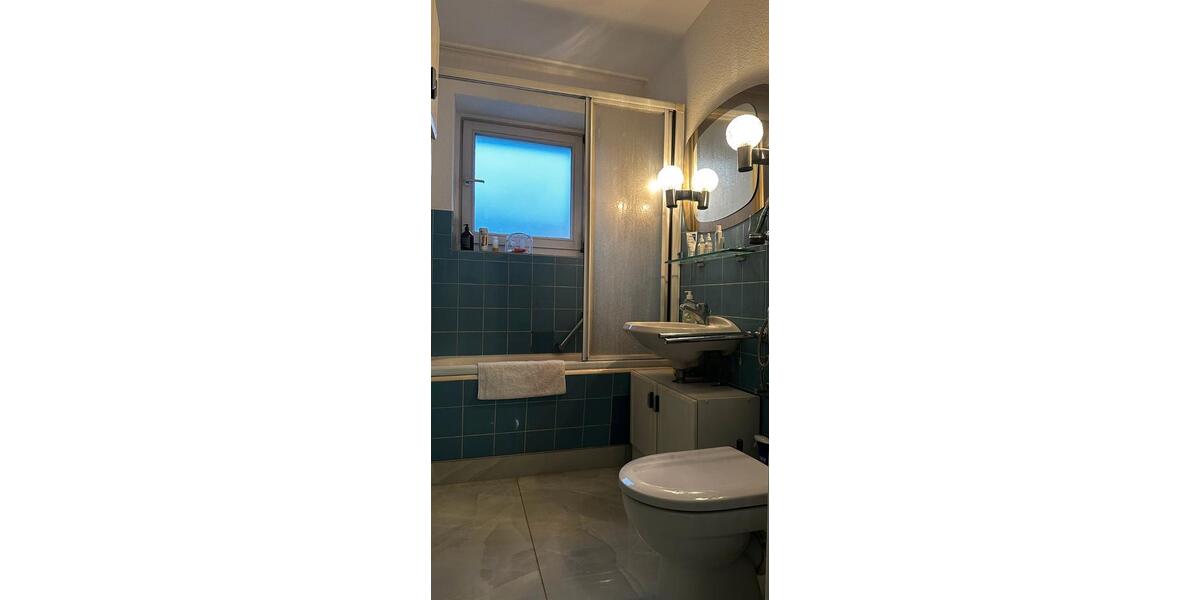 Etagenwohnung Köln Kalk - 3 Zimmer, 77 m&sup2;, 650&euro; | Angebot:26600515