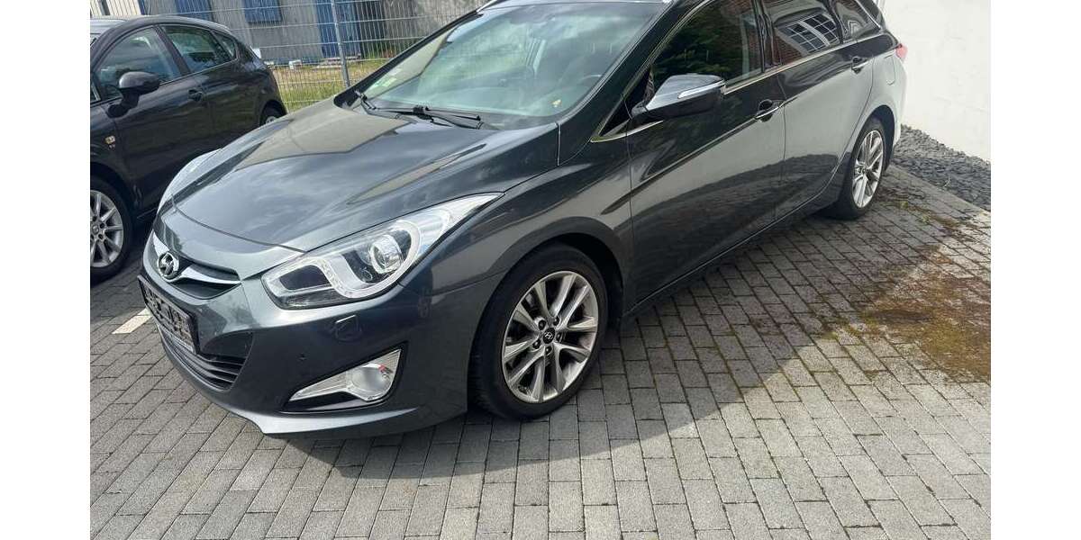 Hyundai i40 142.675 km 8.290 &euro; Köln - Dünnwald 51069
