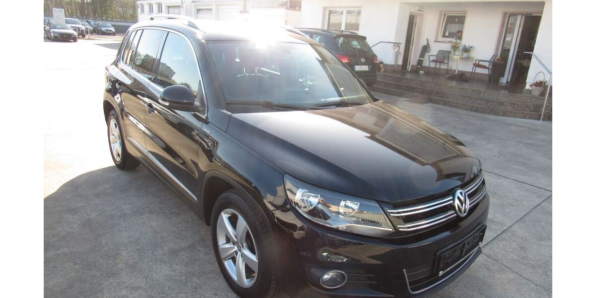 VW Tiguan 152.000 km 13.500 &euro; Leverkusen 51371