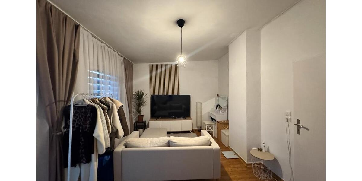 Etagenwohnung Köln Mülheim - 1 Zimmer, 37 m&sup2;, 652&euro; | Angebot:26001682