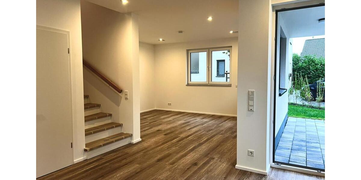 Doppelhaushälfte Lohmar - 4 Zimmer, 145 m&sup2;, 2.250&euro; | Angebot:26621599