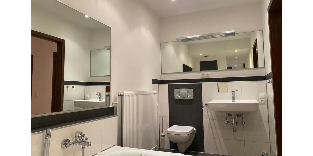 Erdgeschoßwohnung Bonn Bad Godesberg - 3 Zimmer, 151 m&sup2;, 2.280&euro; | Angebot:25807104