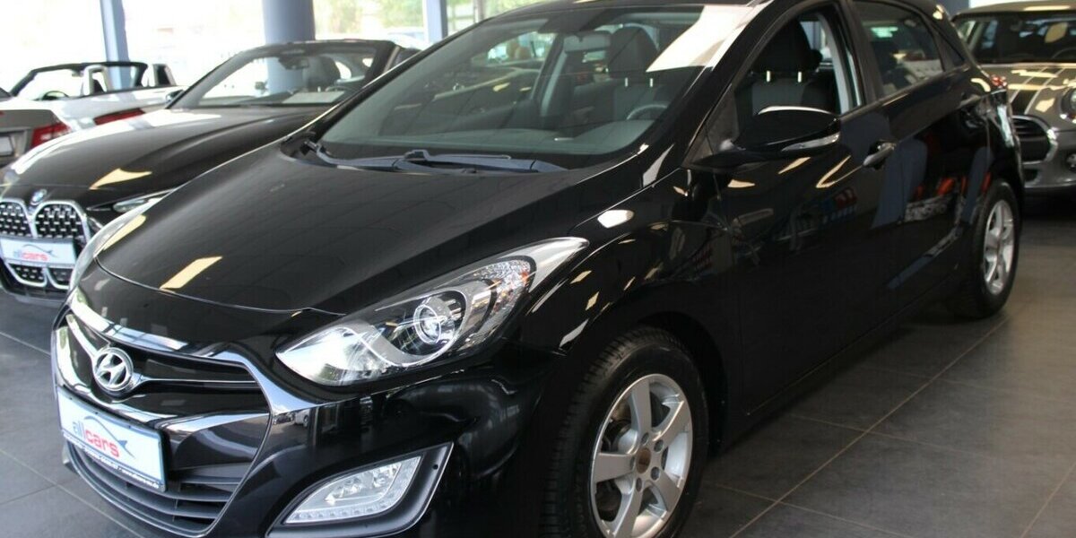 Hyundai i30 1.4 Classic 81.345 km 7.980 &euro; Euskirchen 53881