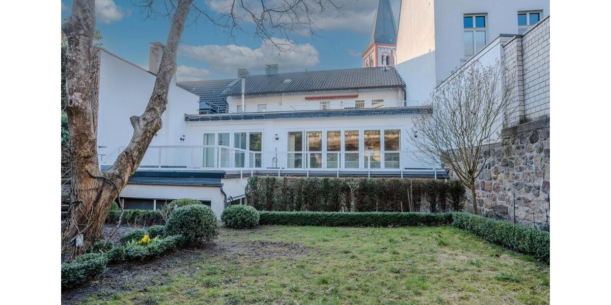 Etagenwohnung Siegburg - 4 Zimmer, 160 m&sup2;, 2.000&euro; | Angebot:25807109